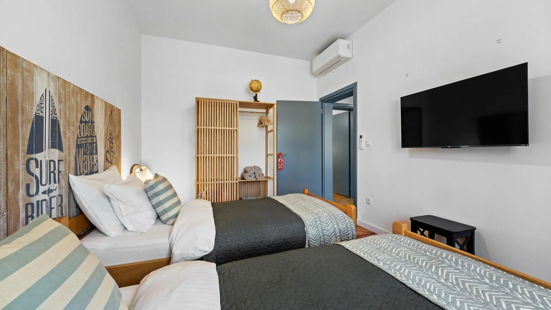 Burići Family Retreat House Begonija With Pool And Bbq 빌라 0*,  크로아티아