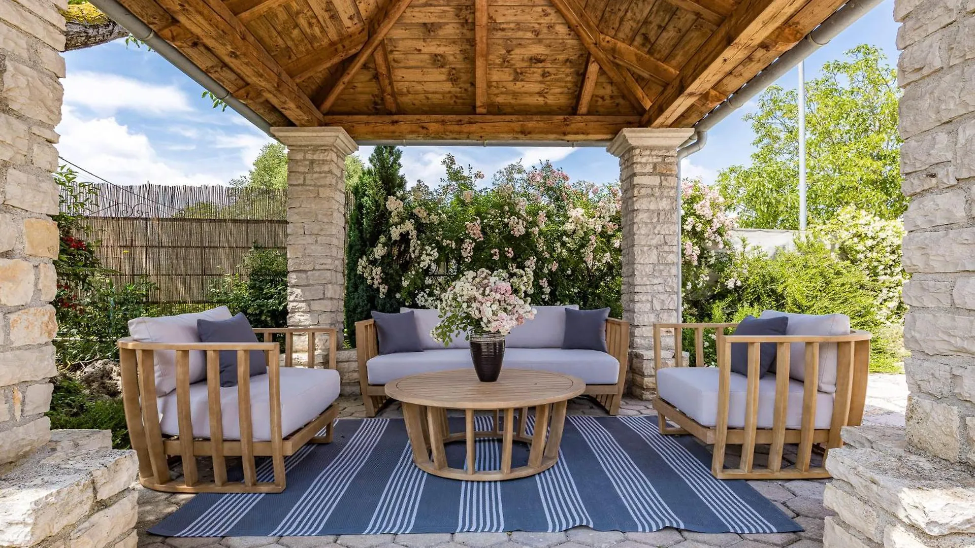 Burići Family Retreat House Begonija With Pool And Bbq 빌라